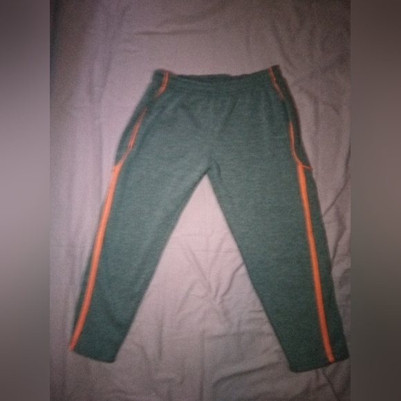 Athletic Gray and Orange Tracksuit - Picture 4 of 5